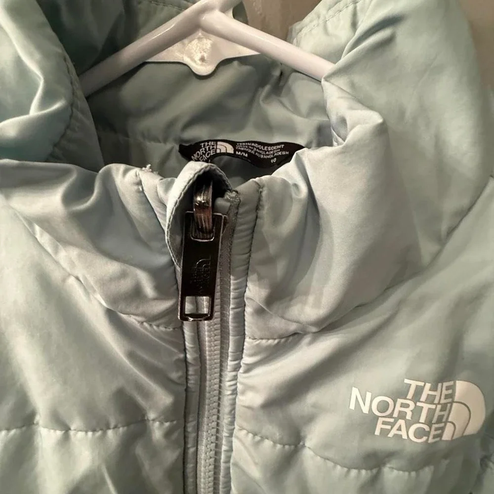 The North Face mint puffer jacket 10, M, some wear on sleeve, shown in photos,
